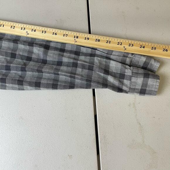 Banana Republic Slim Fit Luxe Flannel Button Up Shirt Size XLarge Gray Plaid - Picture 4 of 7